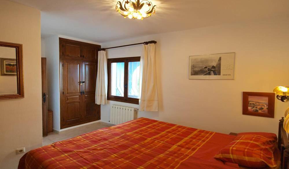 6 Persoons Bungalow Met Gemeenschapelijk Zwembad Бенитачел Екстериор снимка